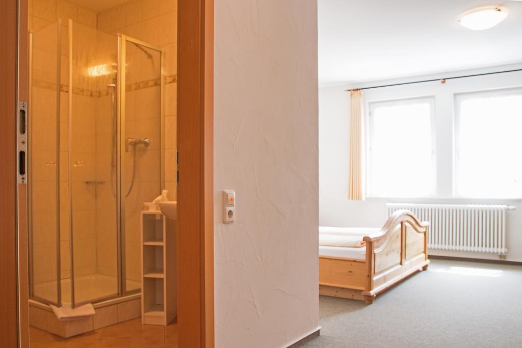 Gasthaus Kreuz Ühlingen-Birkendorf Esterno foto